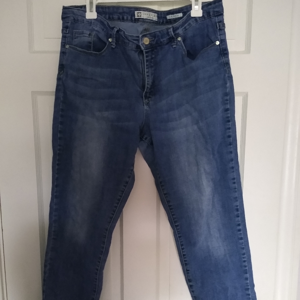 Size 14 Ann Klein Girlfriend Jeans - Short (27 inch inseam)